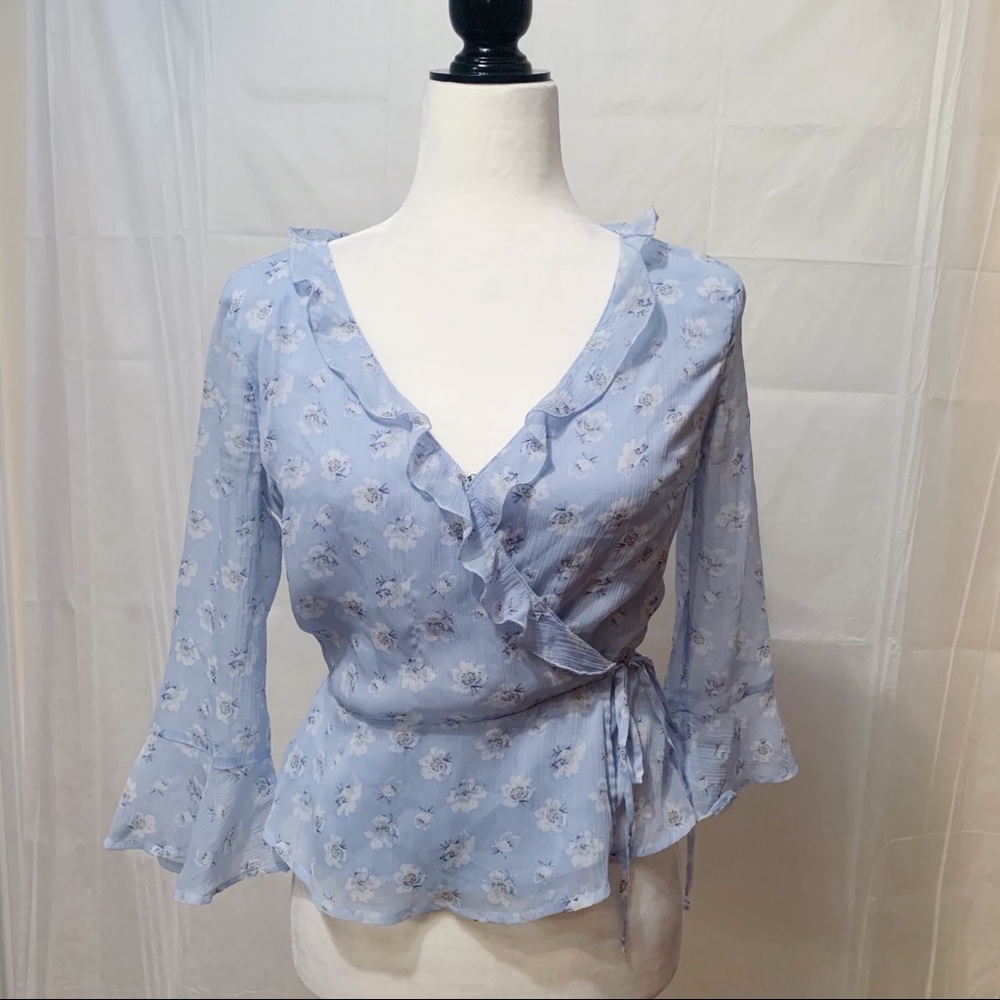 ABERCROMBIE & FITCH blue floral wrap front blouse